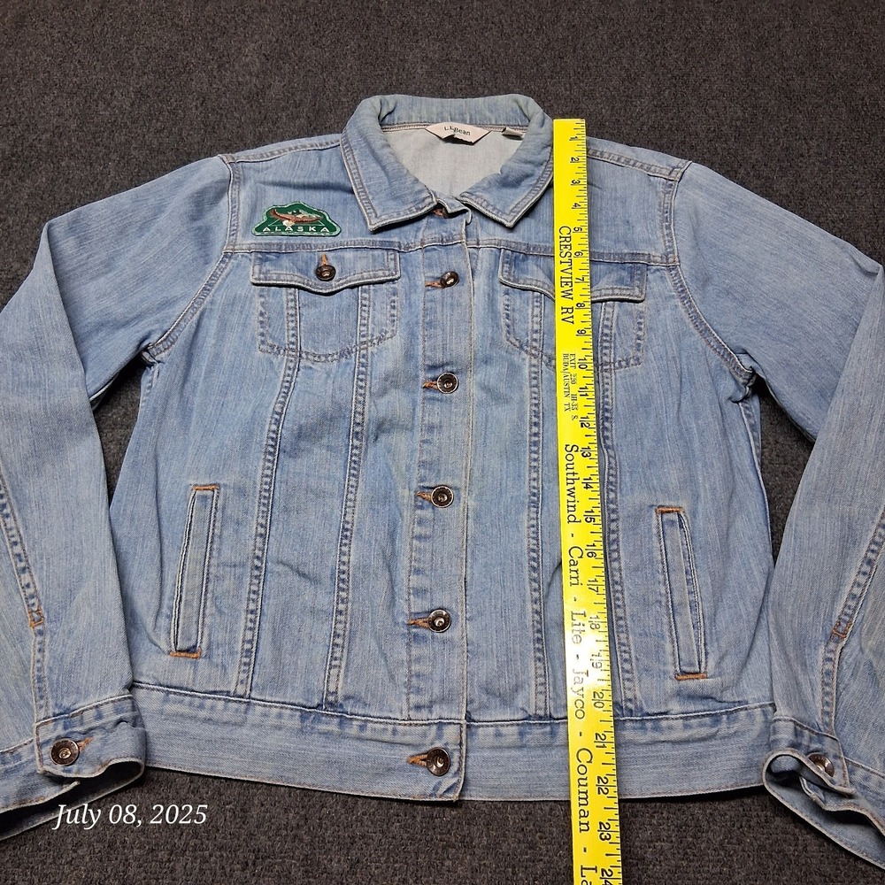 VTG LL Bean Denim Trucker Jacket Alaska Patch Women Size Medium Regular Blue - Picture 4 of 9